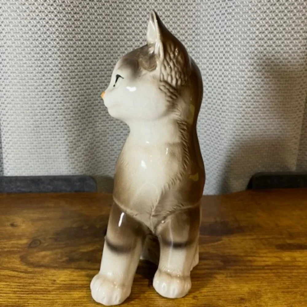 Mid Century Modern Ceramic Cat/Kitten by Nippon Yoko Boeki Co. 7.5